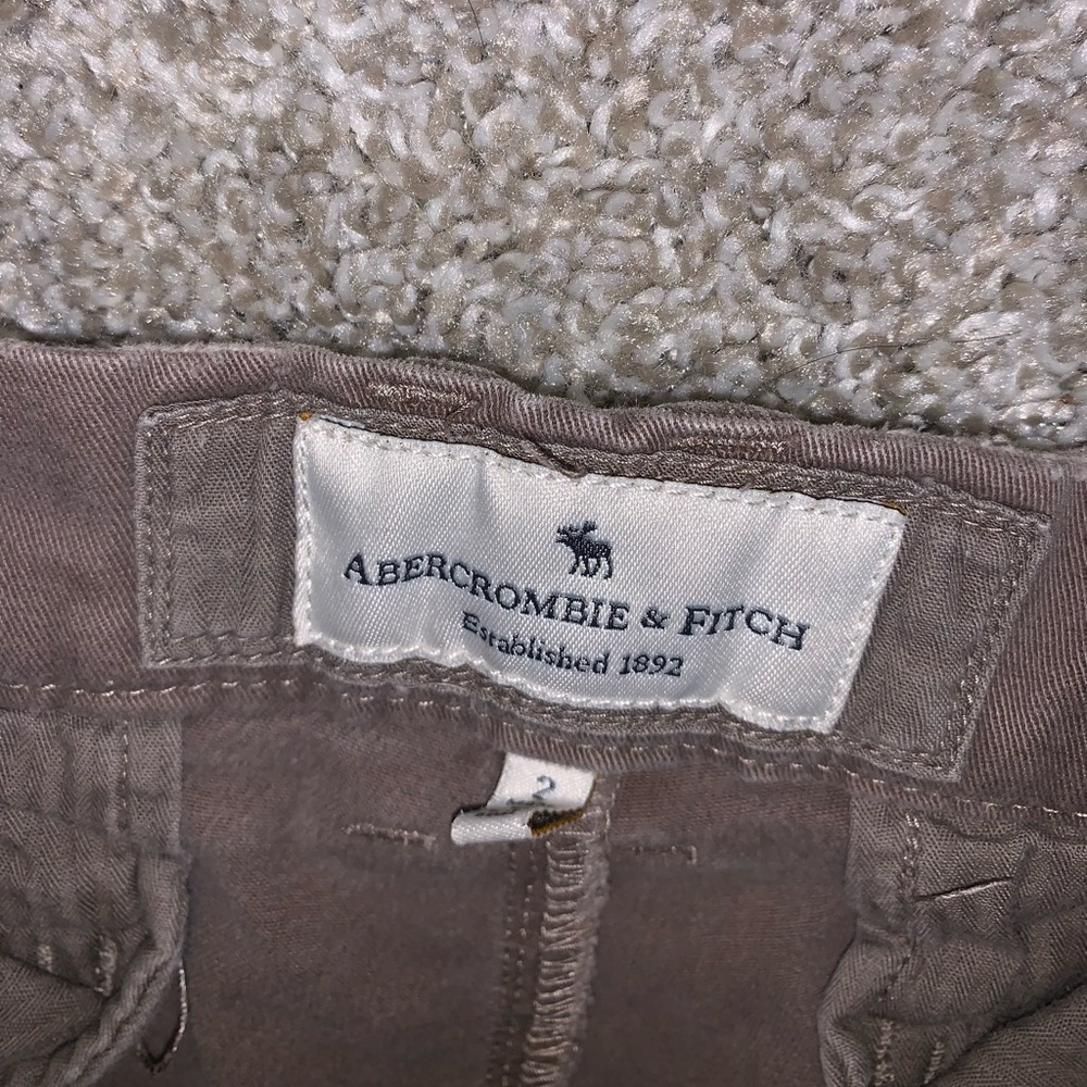 Abercrombie & Fitch Dark Brown shorts size 2 - Picture 7 of 11